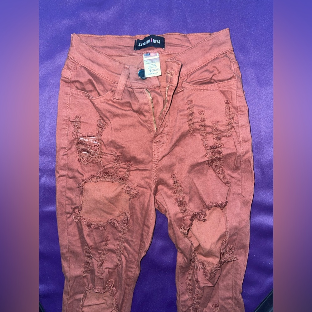 Size 1 - Picture 3 of 4